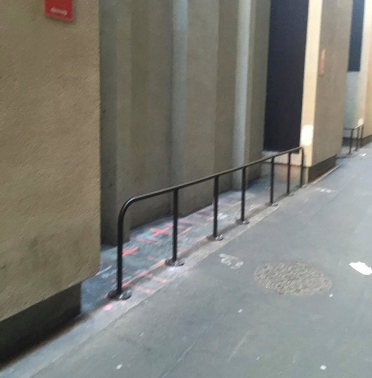 Pitt St Flat Bar skate spot