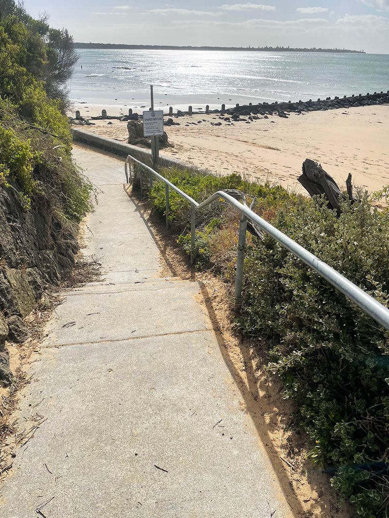 Front Beach Rail 