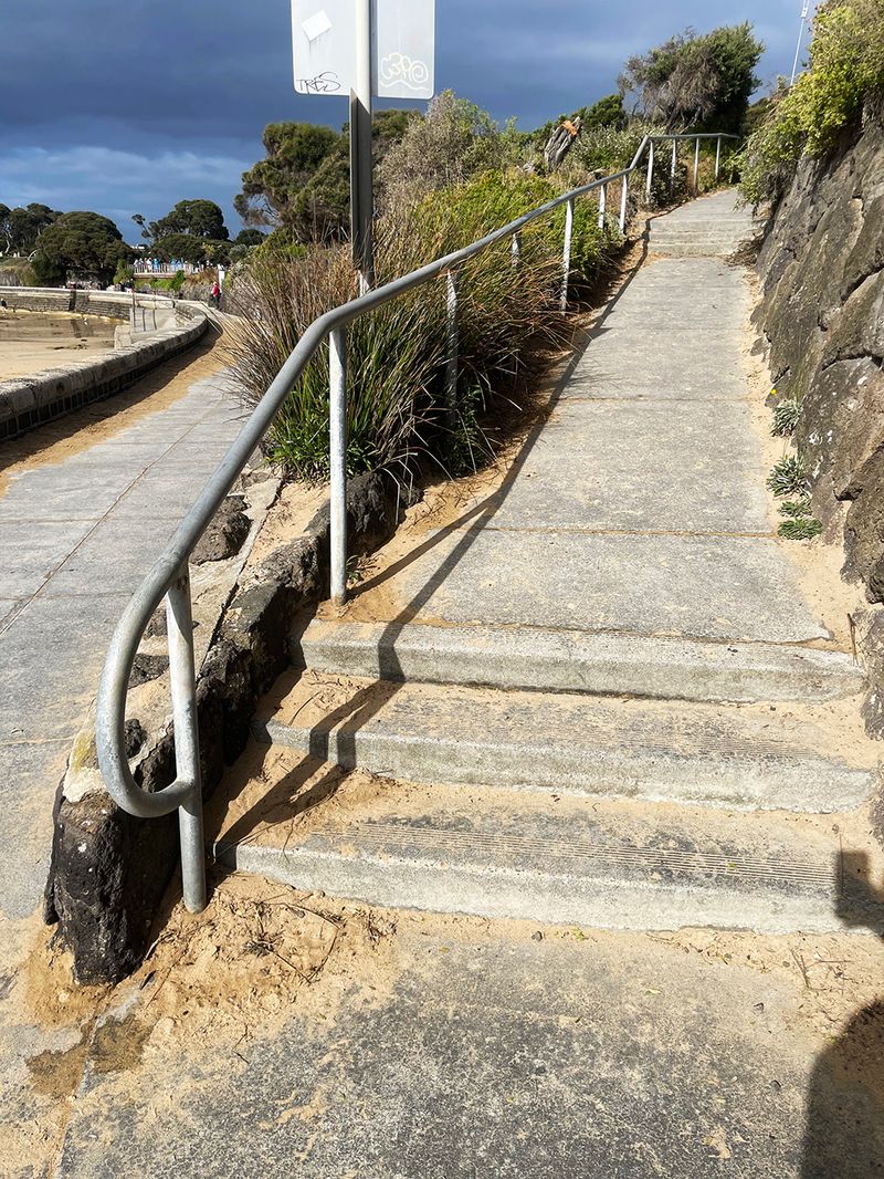 Front Beach Rail 