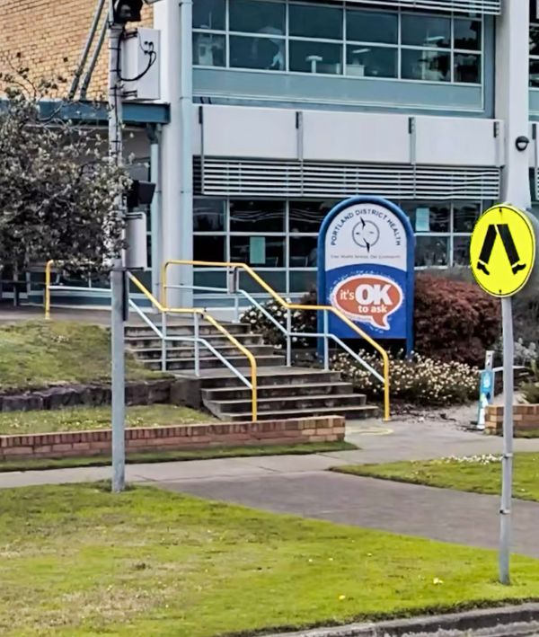 Hospital Kink Rail