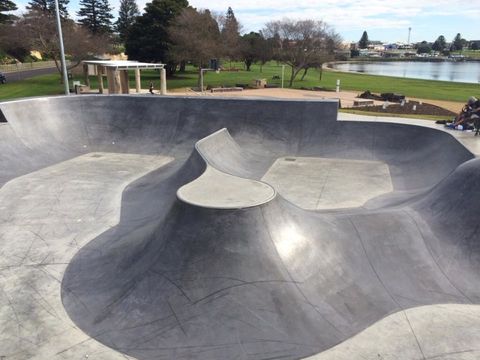 Portland  Skatepark photo 14