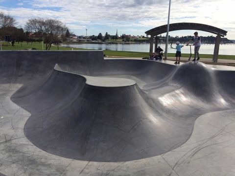 Portland  Skatepark photo 15