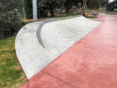 Port Melbourne Skatepark photo 8