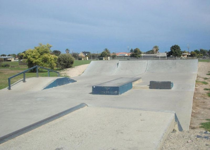 Port Noarlunga South Mini Ramp