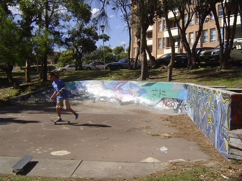 Anzac Parade Banks photo 2