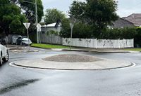 Queens St Roundabout