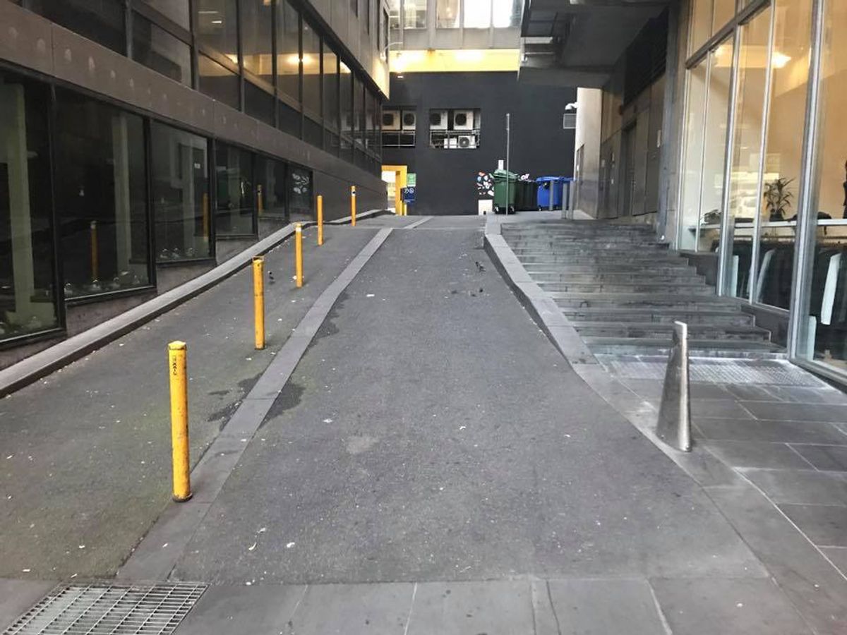 Rainbow Alley skate spot