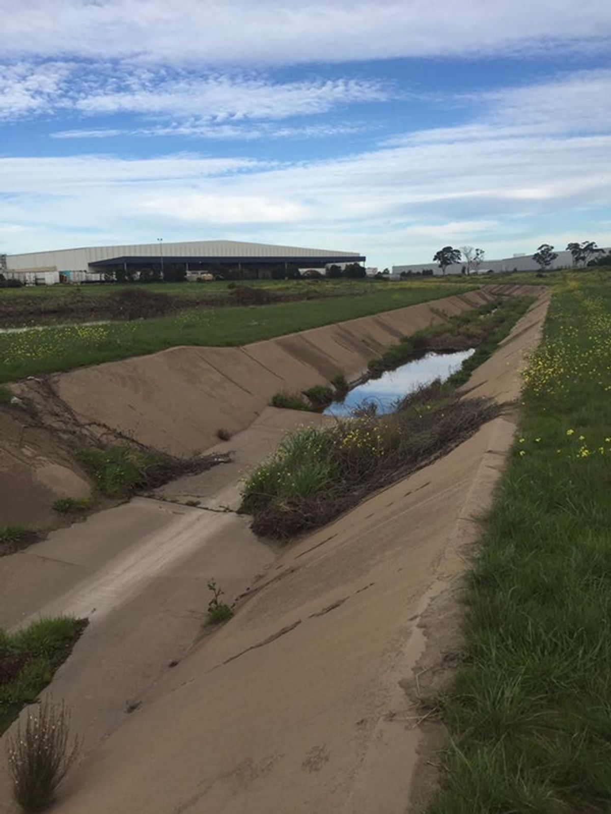 Recyclers Ditch skate spot