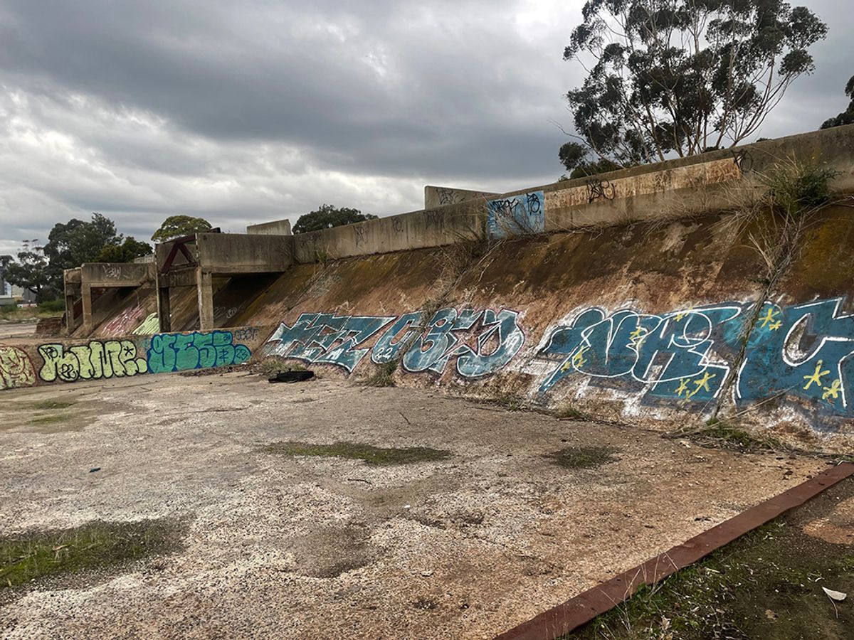 Rivett Bank skate spot