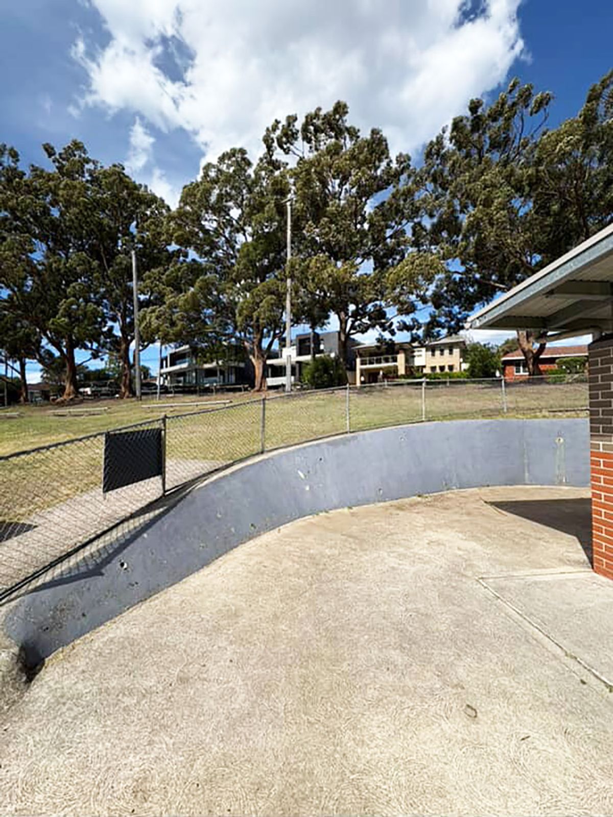 Renown Bank skate spot