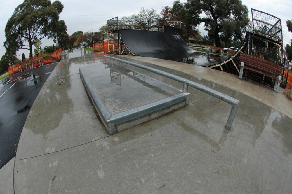Reservoir Mini Ramp