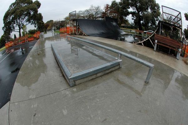Reservoir Mini Ramp