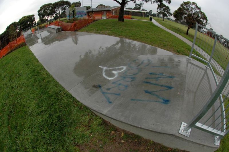 Reservoir Mini Ramp
