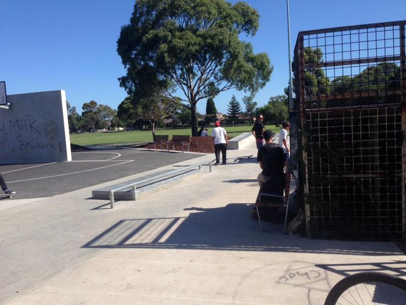 Reservoir Mini Ramp
