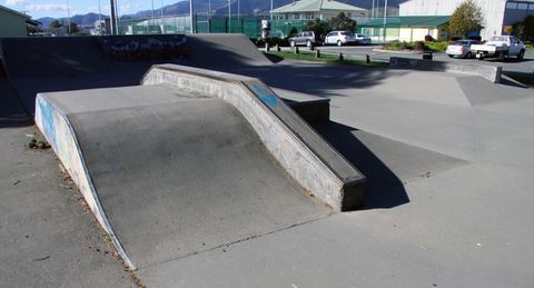 Richmond Skatepark photo 3