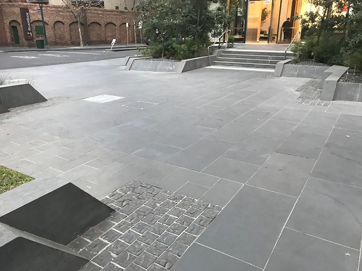 Riverside Quay skate spot