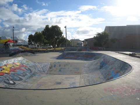 Rockingham Skatepark photo 3