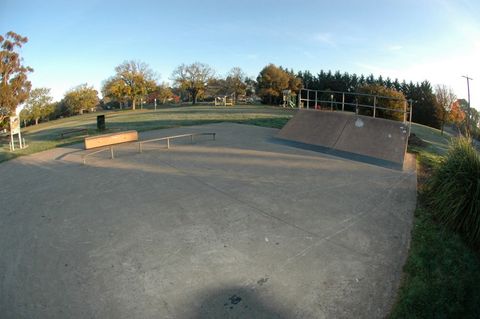 Romsey Old Skatepark photo 2
