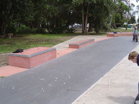 Rosebud Plaza photo 3