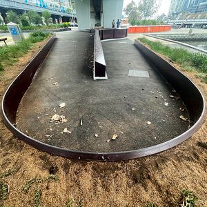 Enterprise Curved Ledge