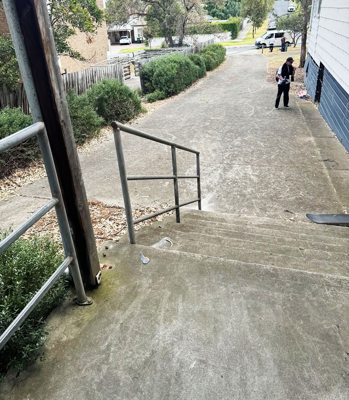 Rover Rail skate spot