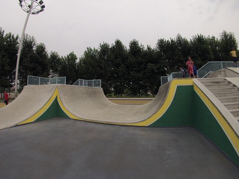Ryugyong Health Complex Skatep photo 2