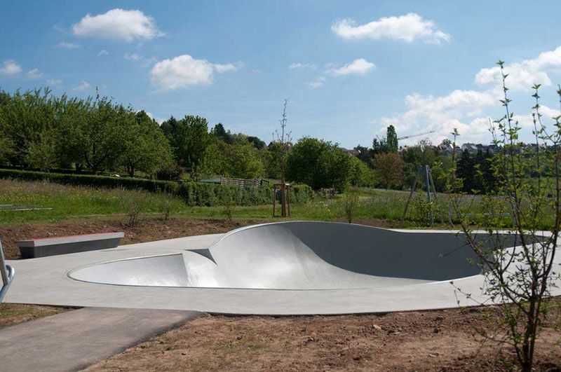 Weil im Schonbuch Bowl