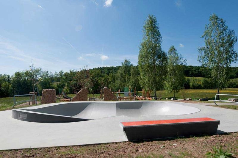 Weil im Schonbuch Bowl