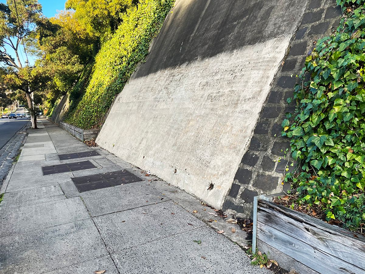 Scotch Bank skate spot