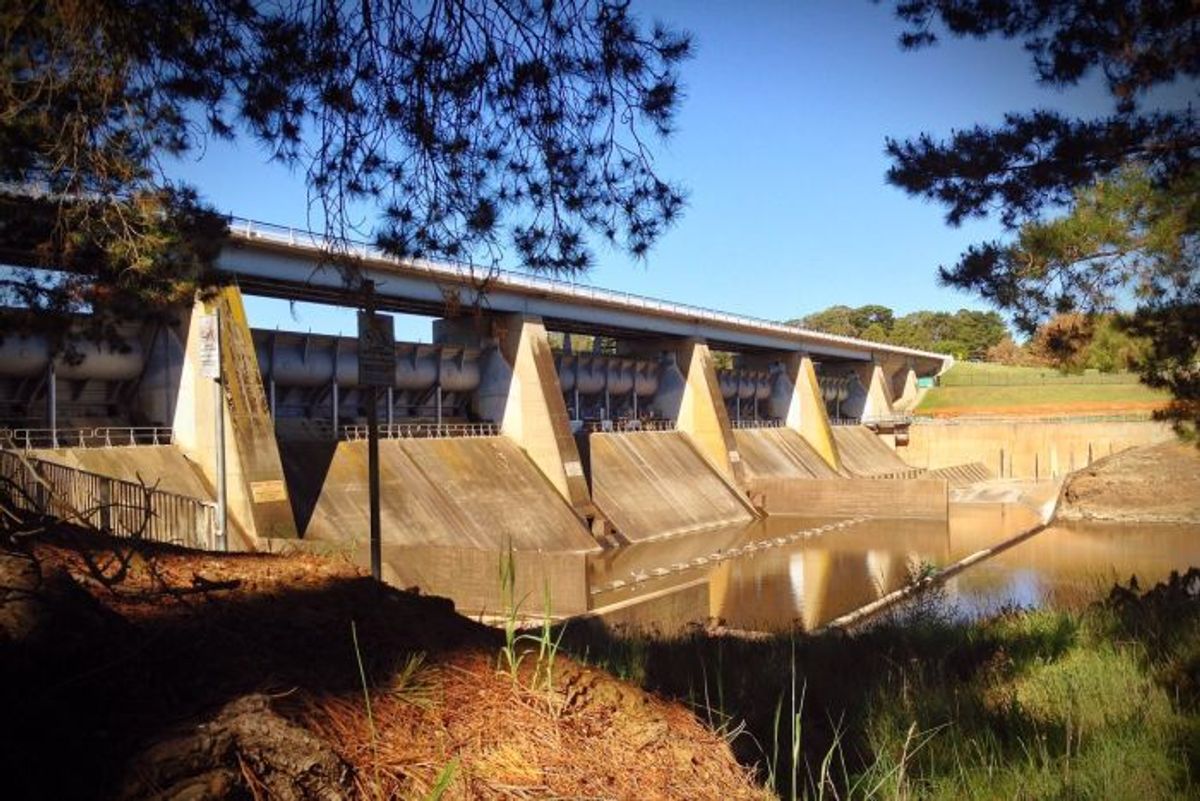 Scrivener Dam skate spot