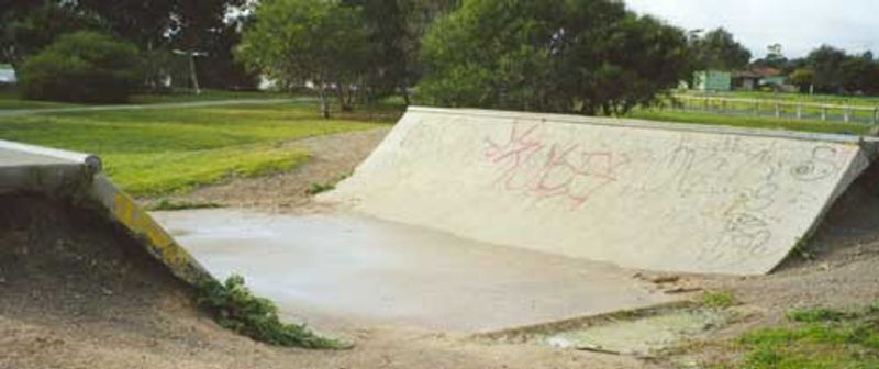 Port Noarlunga South Mini Ramp
