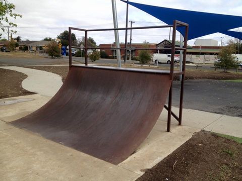 Vickers St Park photo 3