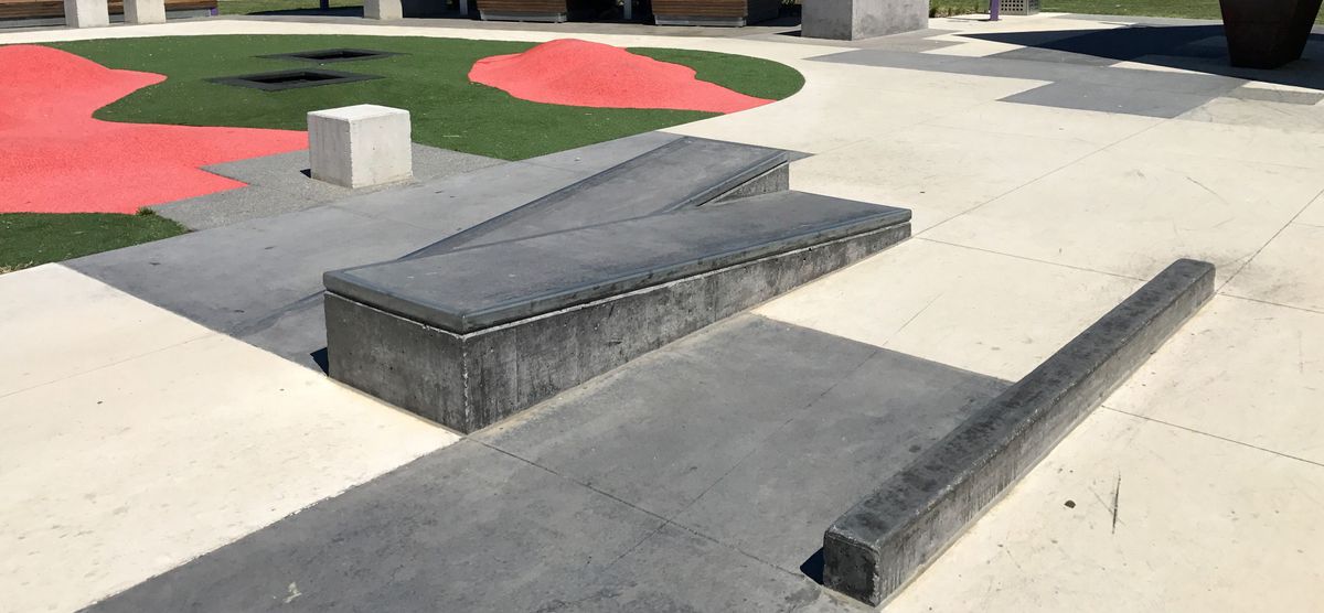 Selandra Rise Park skatepark