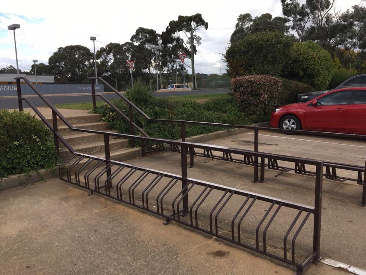 Seymour St Rail skate spot