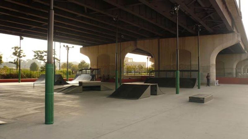 Shin Yokohama Skatepark