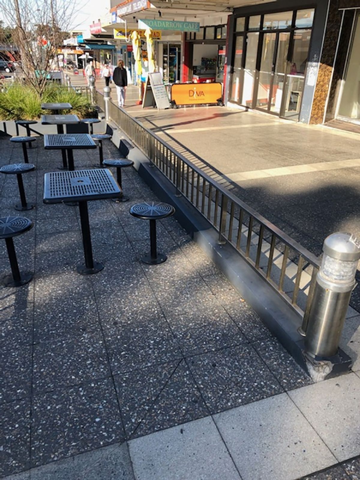 Broadarrow Bars skate spot