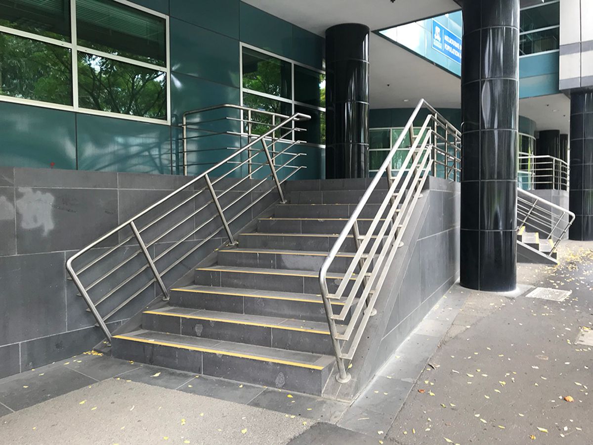 Lincoln Rail skate spot