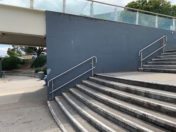 Foster Wall Rail