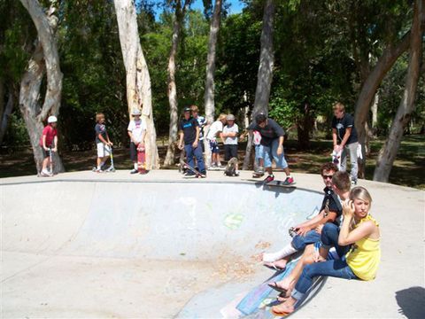 Slade Point Skatepark photo 5