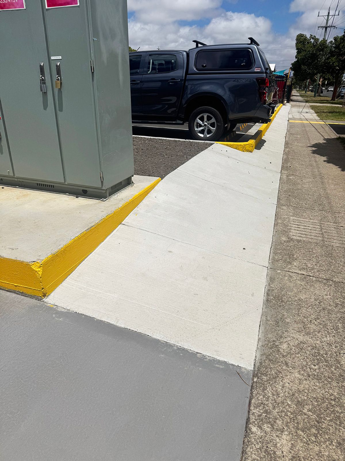 Railway Curb skate spot