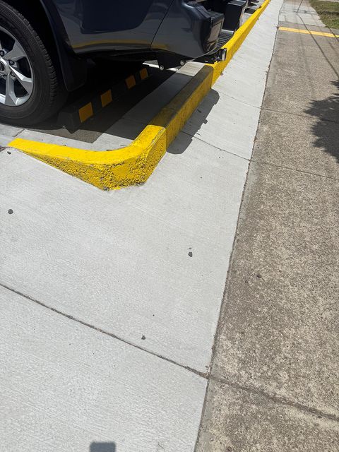 Railway Curb photo 2