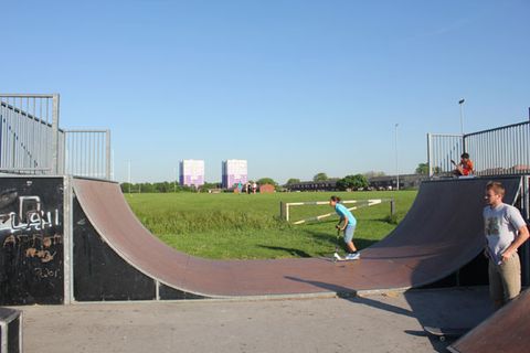South Leeds Leisure Centre Par photo 7