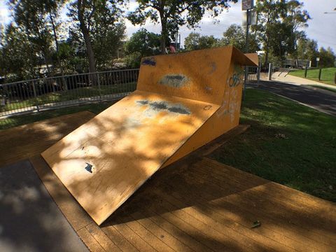 South Tweed Skate Sculpture photo 3