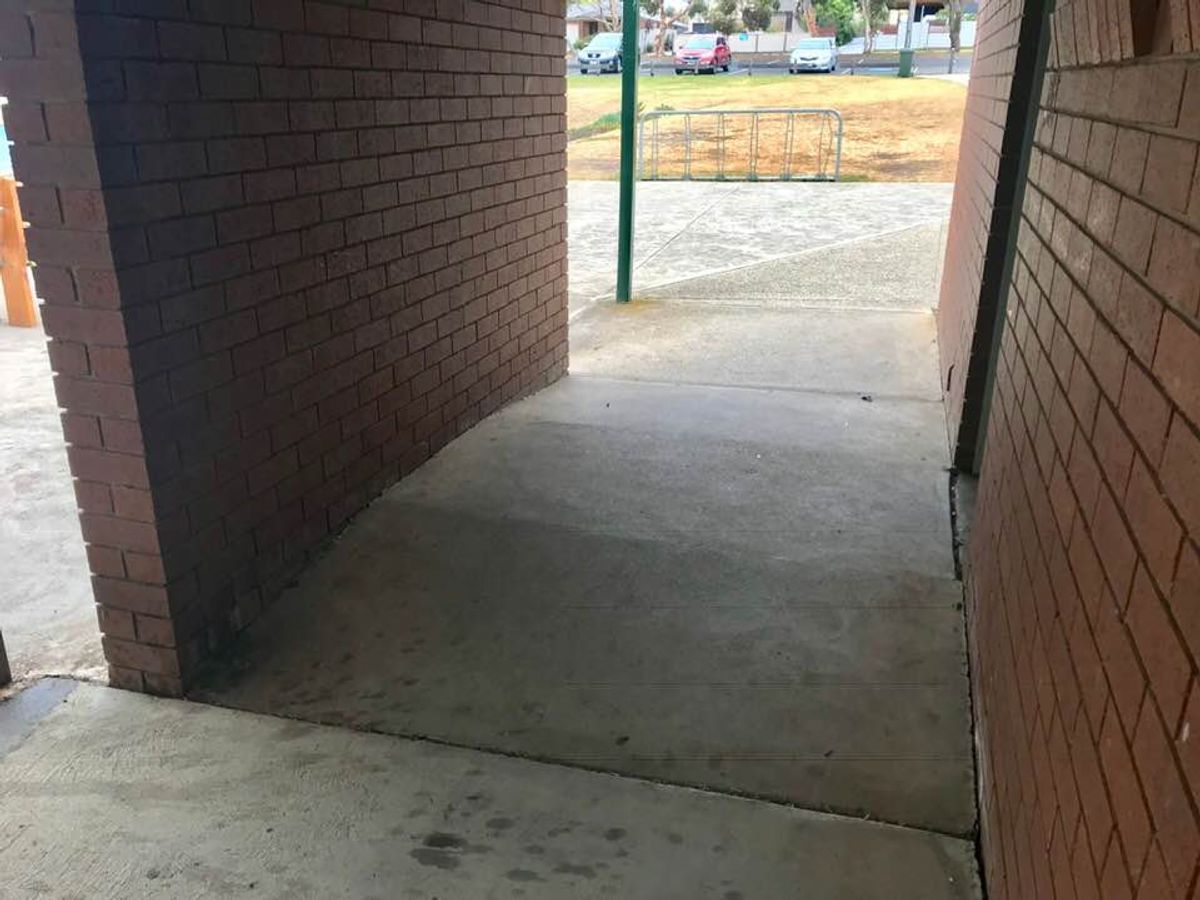 Tennis Kicker skate spot