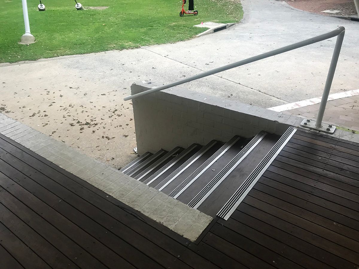 Stage 88 Overrial skate spot