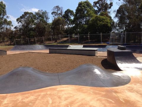 St Helen Skatepark photo 5