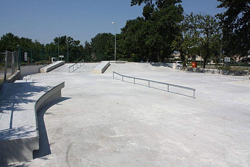 Saint Martin de Crau Skatepark