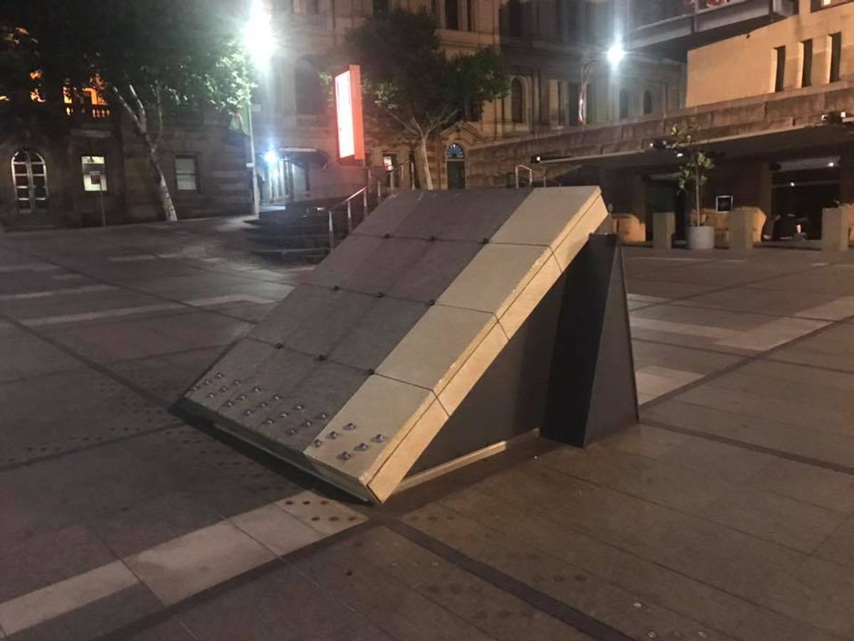 Stopper Bank skate spot