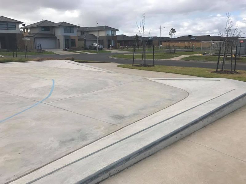 Green Garden Skate Thing