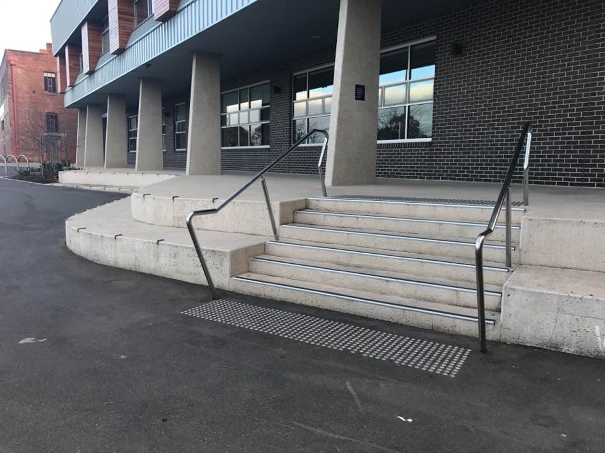 Visy Over Rail skate spot